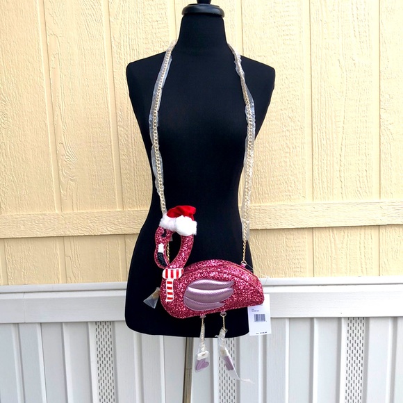 Betsey Johnson Handbags - NWT  Betsey Johnson Flamingo 🦩 Christmas Crossbody Purse 🦩